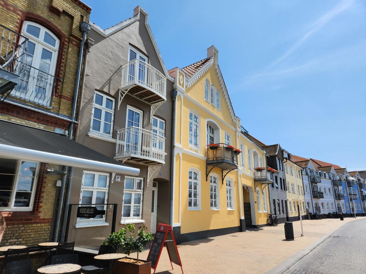 Harbour Walk Aparthotel Sønderborg Exteriör bild